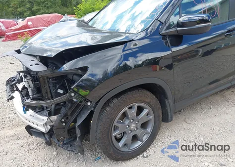 2025 Honda Passport Awd Trailsport from USA, damaged, VIN 5FNYF8H66SB004423